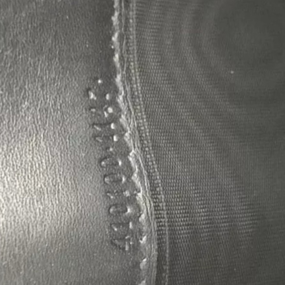 Authentic GUCCI GG Supreme PVC Long Bifold Wallet - Picture 11 of 14